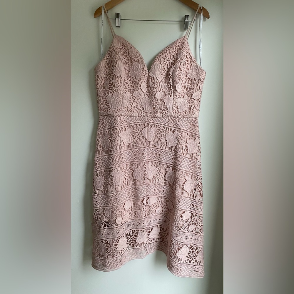 EVER NEW MELBOURNE Pink Floral Lace Dress with Asymmetrical Hem. Size 12
